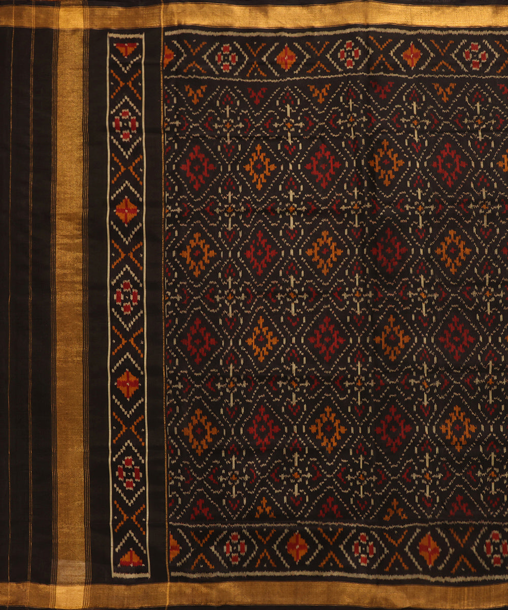 Handloom_Black_Pure_Mulberry_Silk_Ikat_Patola_Dupatta_With_Tissue_Border_WeaverStory_02