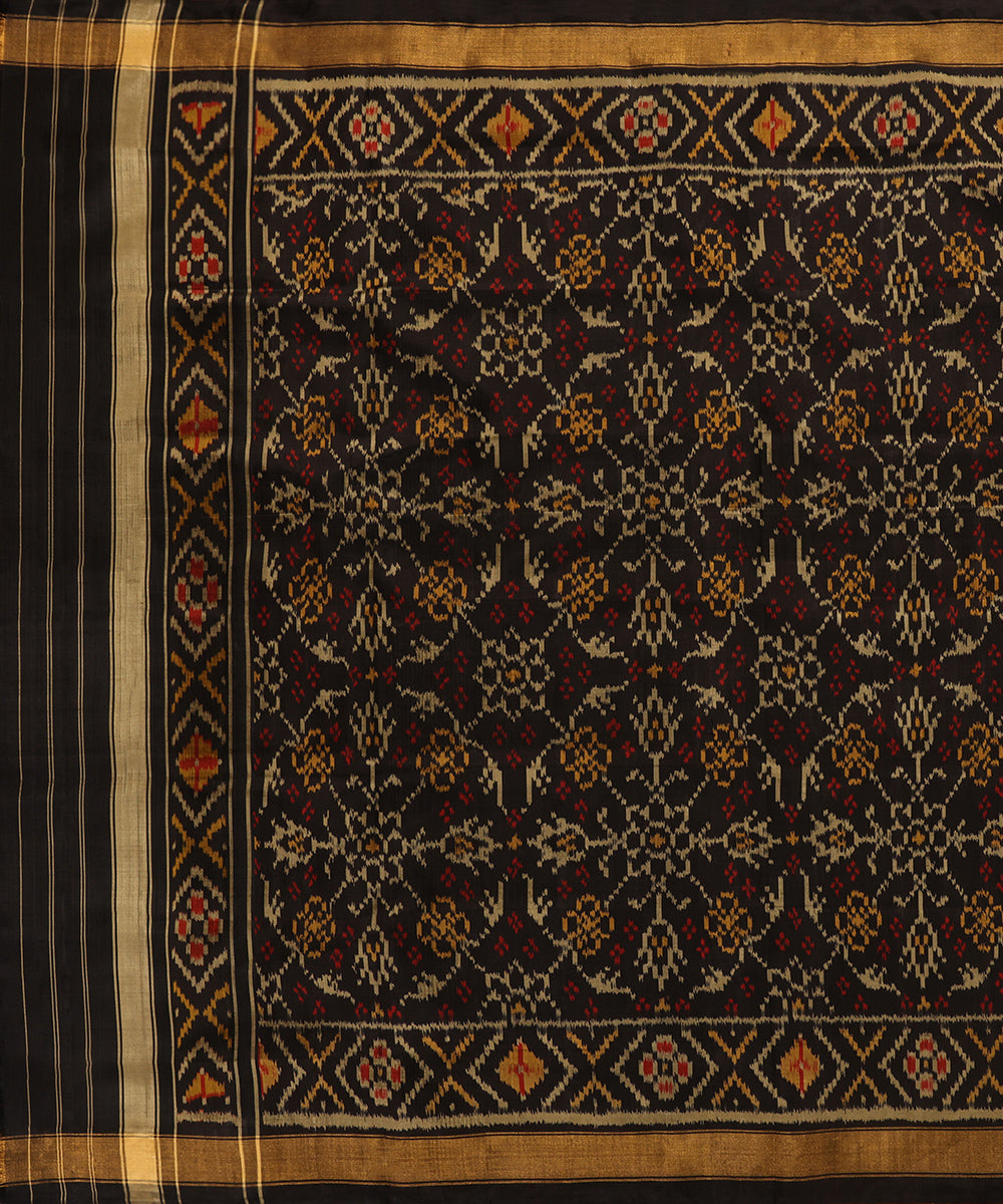 Handloom_Black_Pure_Mulberry_Silk_Ikat_Patola_Dupatta_WeaverStory_02