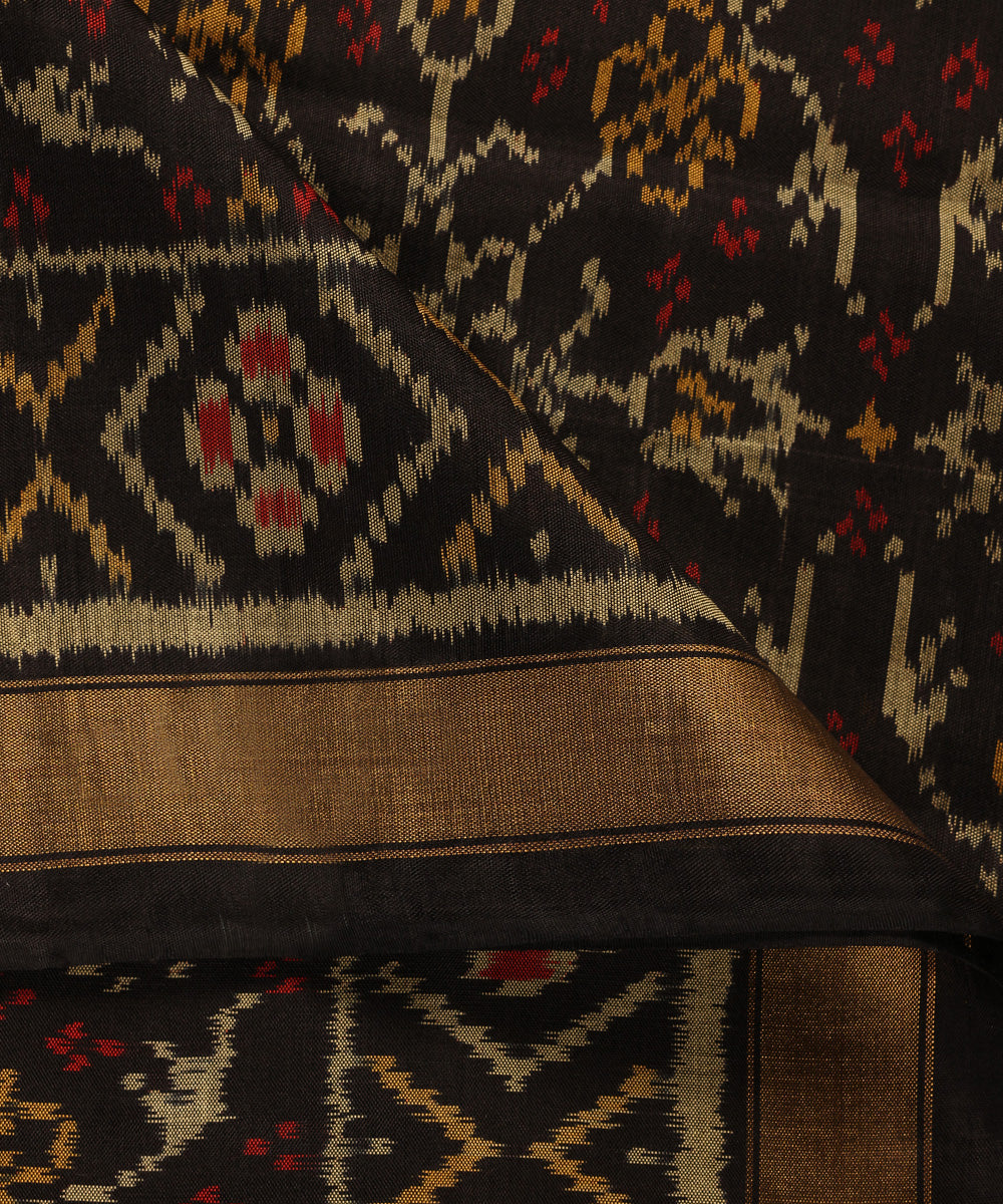 Handloom_Black_Pure_Mulberry_Silk_Ikat_Patola_Dupatta_WeaverStory_04