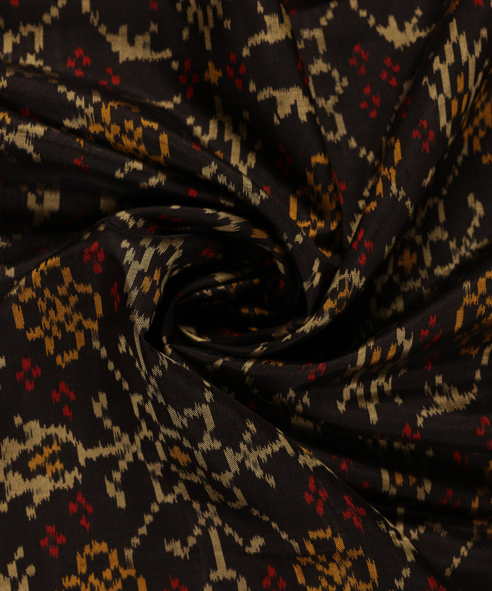 Handloom_Black_Pure_Mulberry_Silk_Ikat_Patola_Dupatta_WeaverStory_05