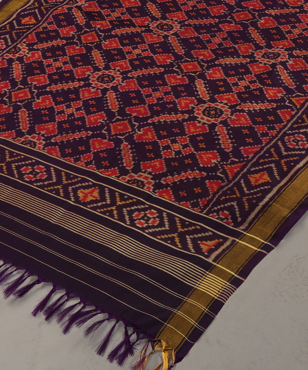 Handloom_Purple_Mulberry_Silk_Ikat_Patola_Dupatta_WeaverStory_03