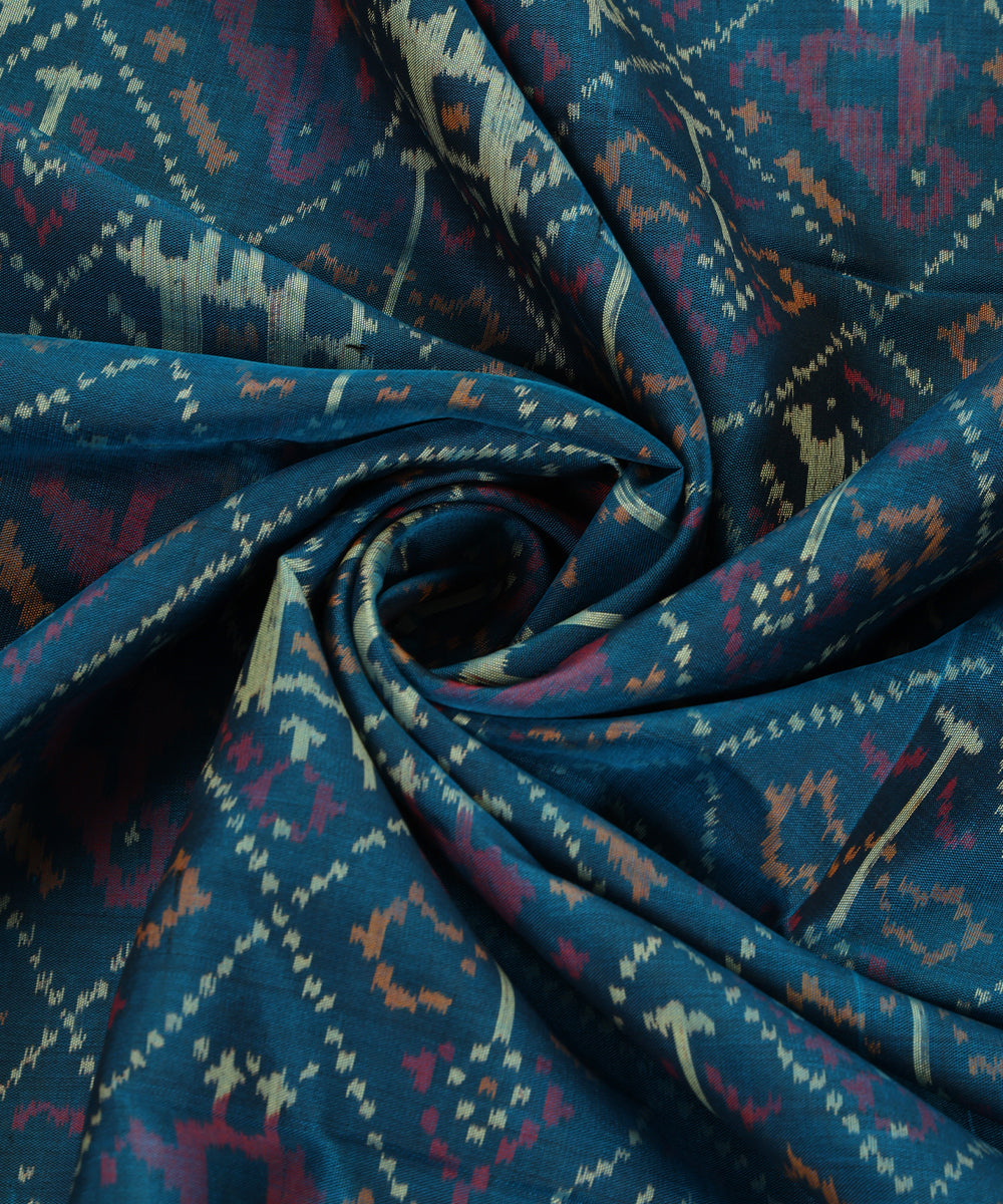 Handloom_Teal_Mulberry_Silk_Ikat_Patola_Dupatta_With_Tissue_Border_WeaverStory_05