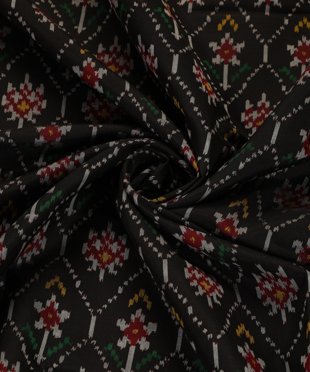 Handloom_Black_Mulberry_Silk_Ikat_Patola_Dupatta_With_Hathi_Popat_Border_Palla_WeaverStory_05
