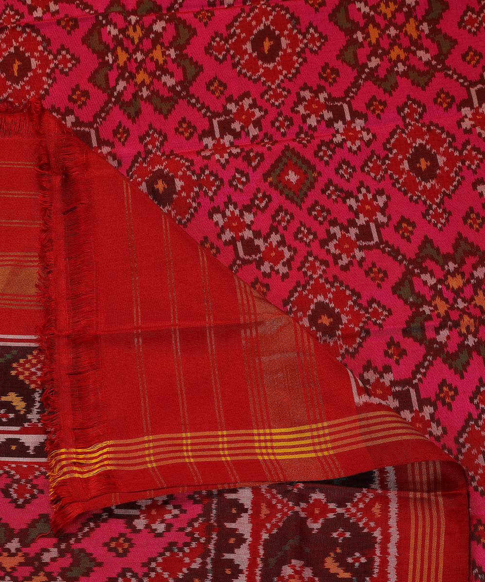 Handloom_Pink_Mulberry_Silk_Ikat_Patola_Dupatta_With_Maroon_Border_Palla_WeaverStory_04