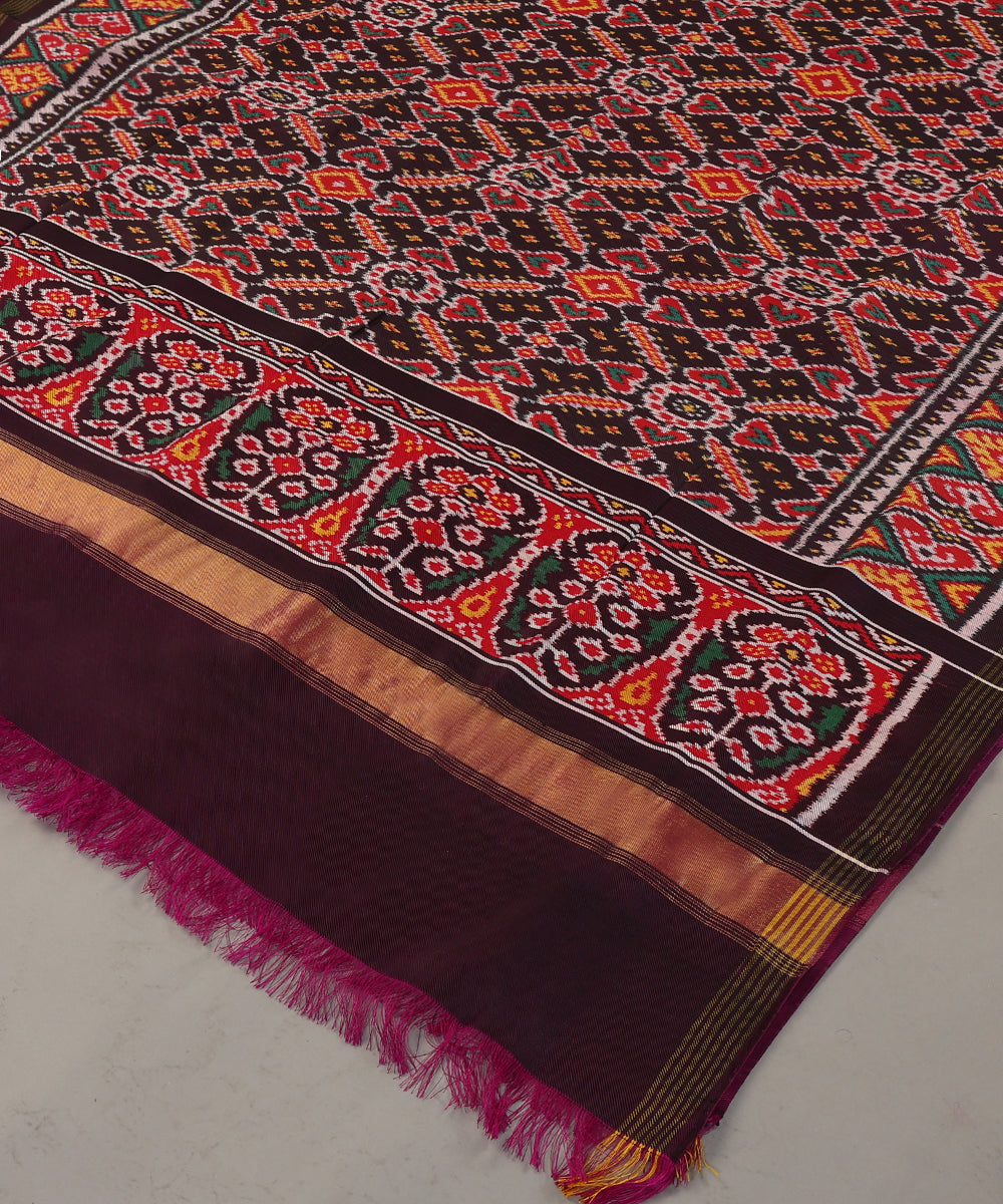 Handloom_Purple_Twill_Weave_Pure_Mulberry_Silk_Ikat_Patola_Dupatta_With_Goemtric_Border_WeaverStory_03