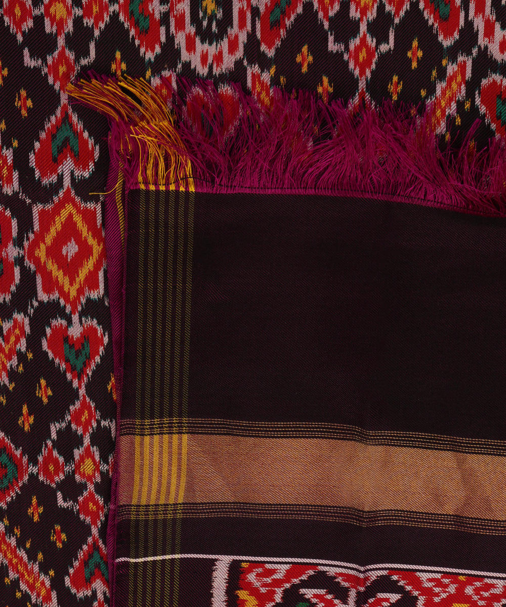 Handloom_Purple_Twill_Weave_Pure_Mulberry_Silk_Ikat_Patola_Dupatta_With_Goemtric_Border_WeaverStory_04