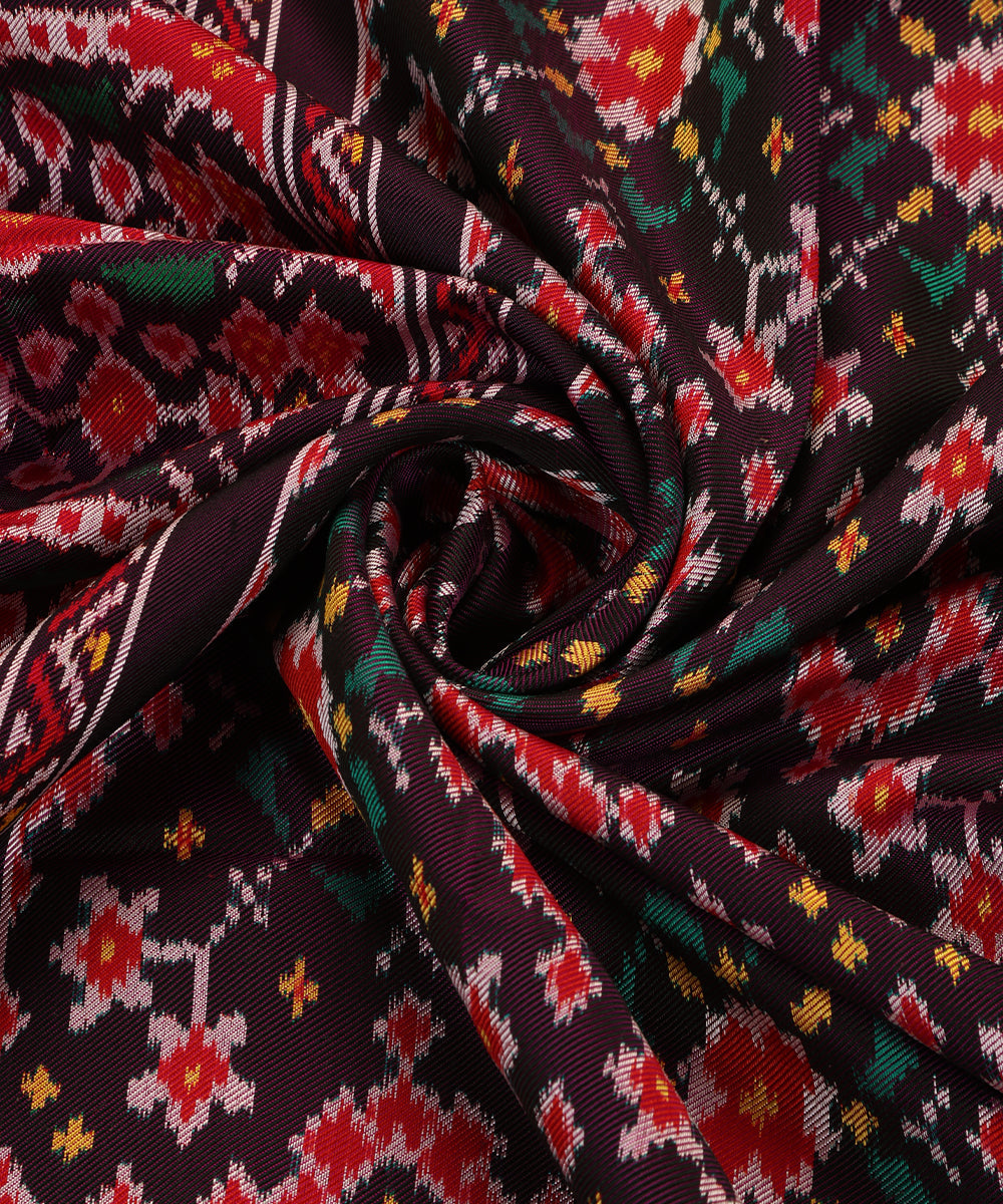 Handloom_Purple_Twill_Weave_Pure_Mulberry_Silk_Ikat_Patola_Dupatta_With_Goemtric_And_Tissue_Border_WeaverStory_05