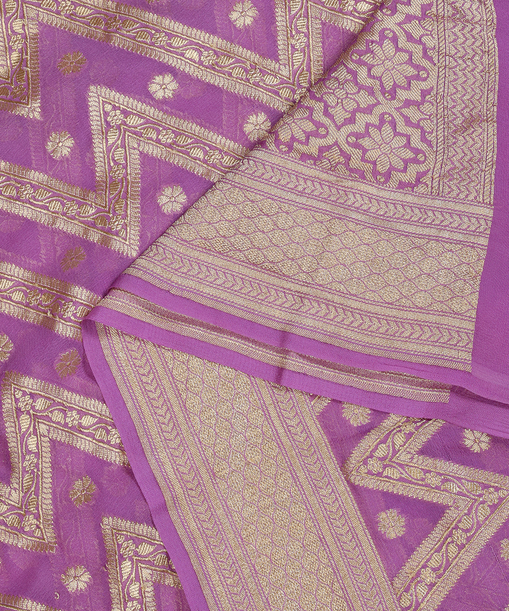 Handloom_Pure_Banarasi_Georgette_Dupatta_With_Cheveron_Design_WeaverStory_04