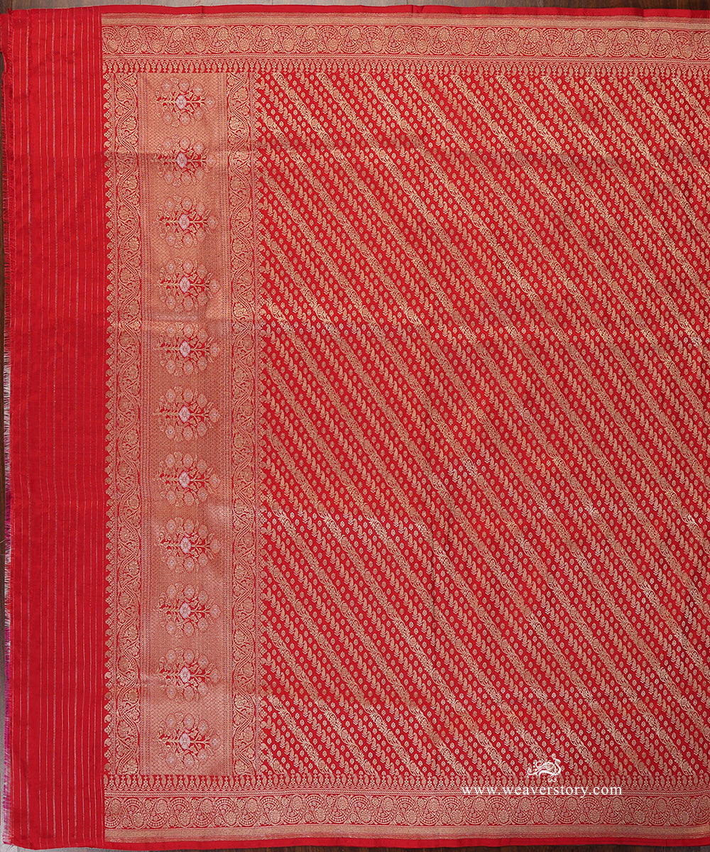 Red_Handloom_Pure_Katan_Silk_Banarasi_Dupatta_With_Gold_Zari_Aadi_Jaal_WeaverStory_02
