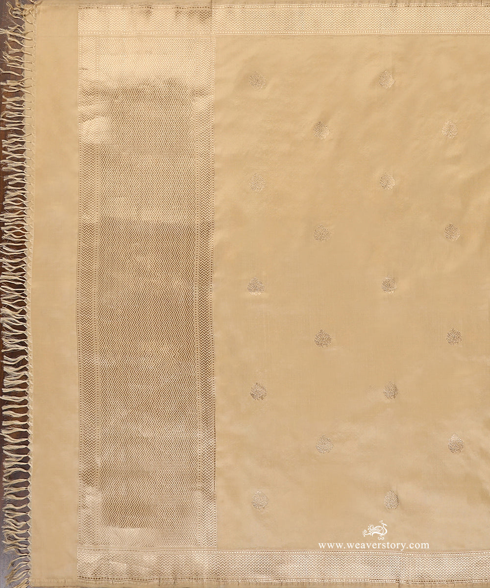 Beige_Handloom_Pure_Katan_Silk_Banarasi_Dupatta_With_Small_Kadhwa_Boota_WeaverStory_02