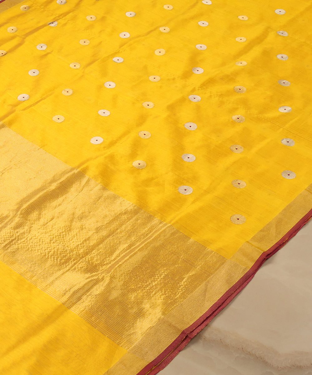 Yellow_Handloom_Chanderi_Silk_Dupatta_With_Asharfi_Boota_WeaverStory_03
