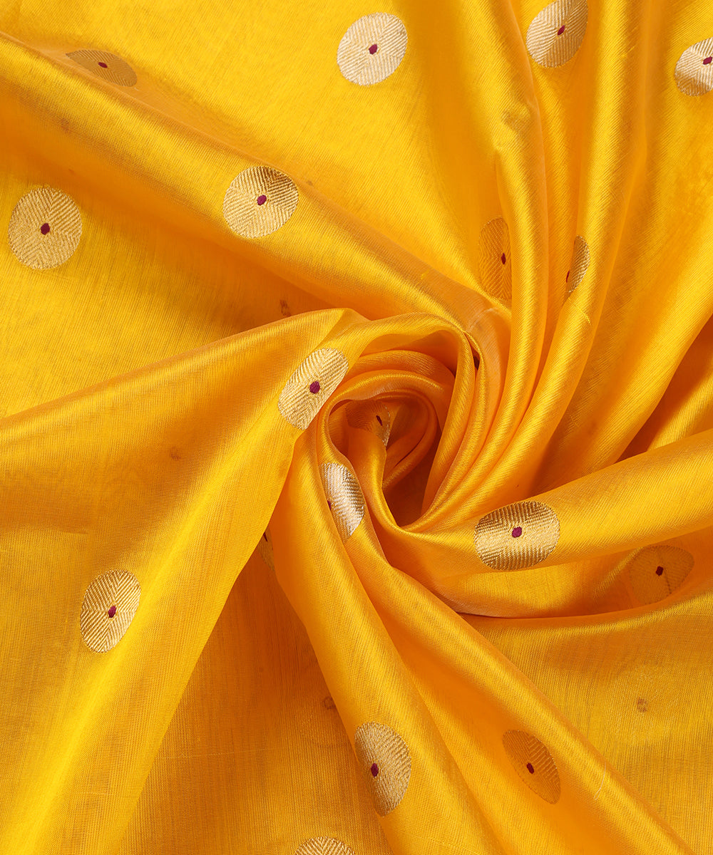 Yellow_Handloom_Chanderi_Silk_Dupatta_With_Asharfi_Boota_WeaverStory_05