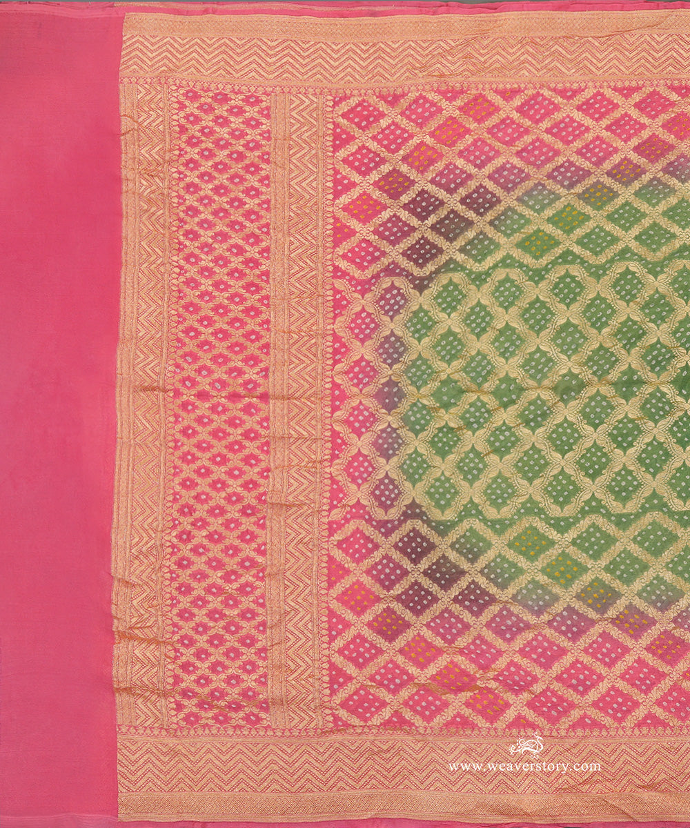 Olive_Green_And_Soft_Pink_Ombre_Dyed_Handloom_Pure_Georgette_Banarasi_Bandhej_Dupatta_WeaverStory_02