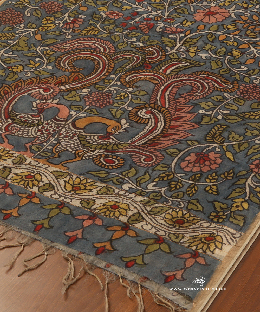 Grey_Handloom_Pure_Cotton_Hand_Painted_Kalamkari_Dupatta_With_Peacock_Motifs_WeaverStory_03