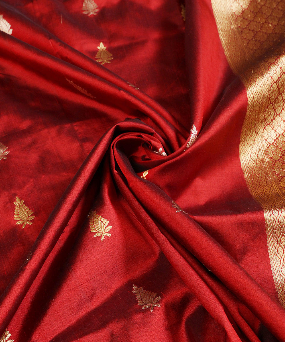 Maraoon_Handloom_Pure_Katan_Silk_Dupatta_With_Gold_Zari_Booti_WeaverStory_05