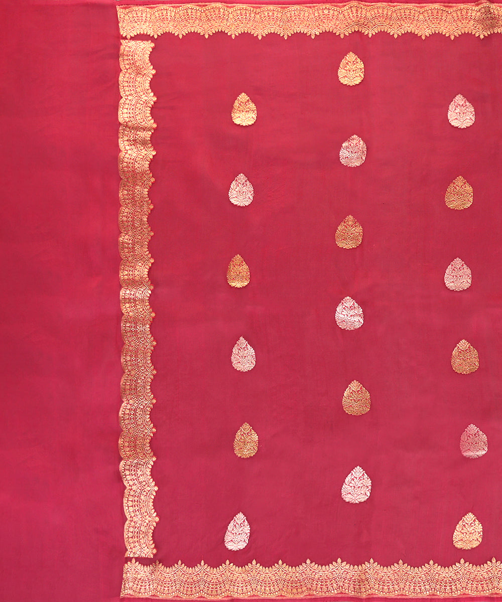 Handloom_Pink_Pure_Kora_Silk_Banarasi_Dupatta_With_Kadhwa_Booti_And_Scalloped_Border_WeaverStory_02