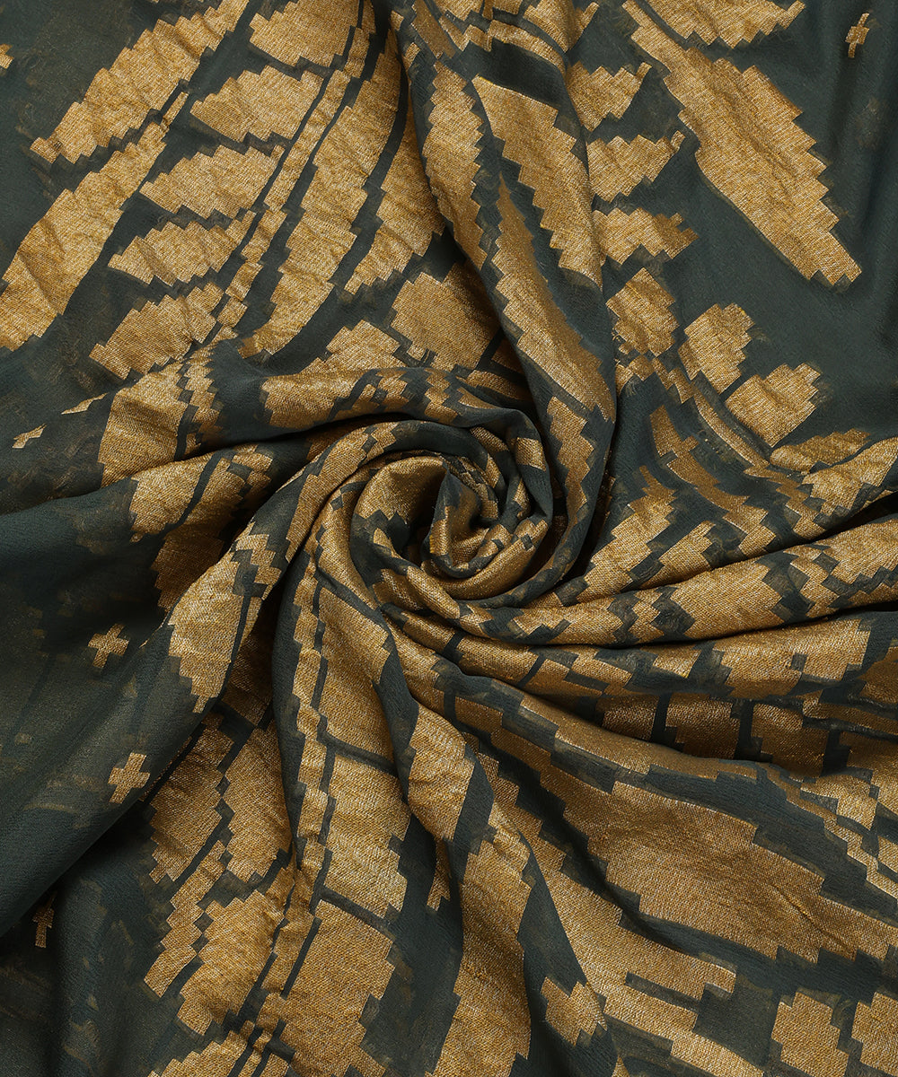 Grey_Handloom_Georgette_Banarasi_Dupatta_With_Small_Booti_And_Copper_Zari_WeaverStory_05