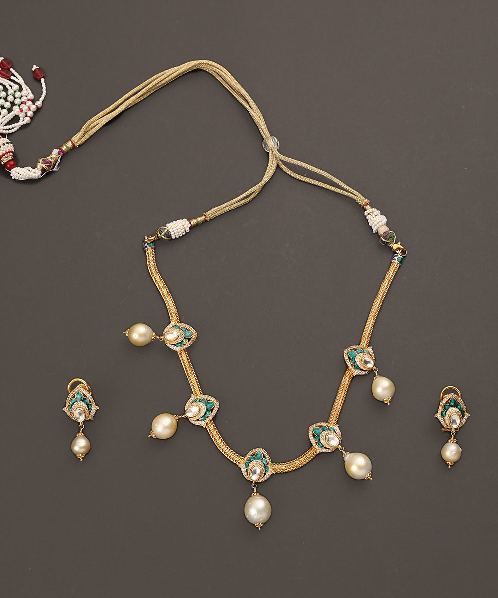 Fareen_Handcrafted_Pure_Silver_Necklace_Set_With_Semi_Precious_Stones_WeaverStory_02