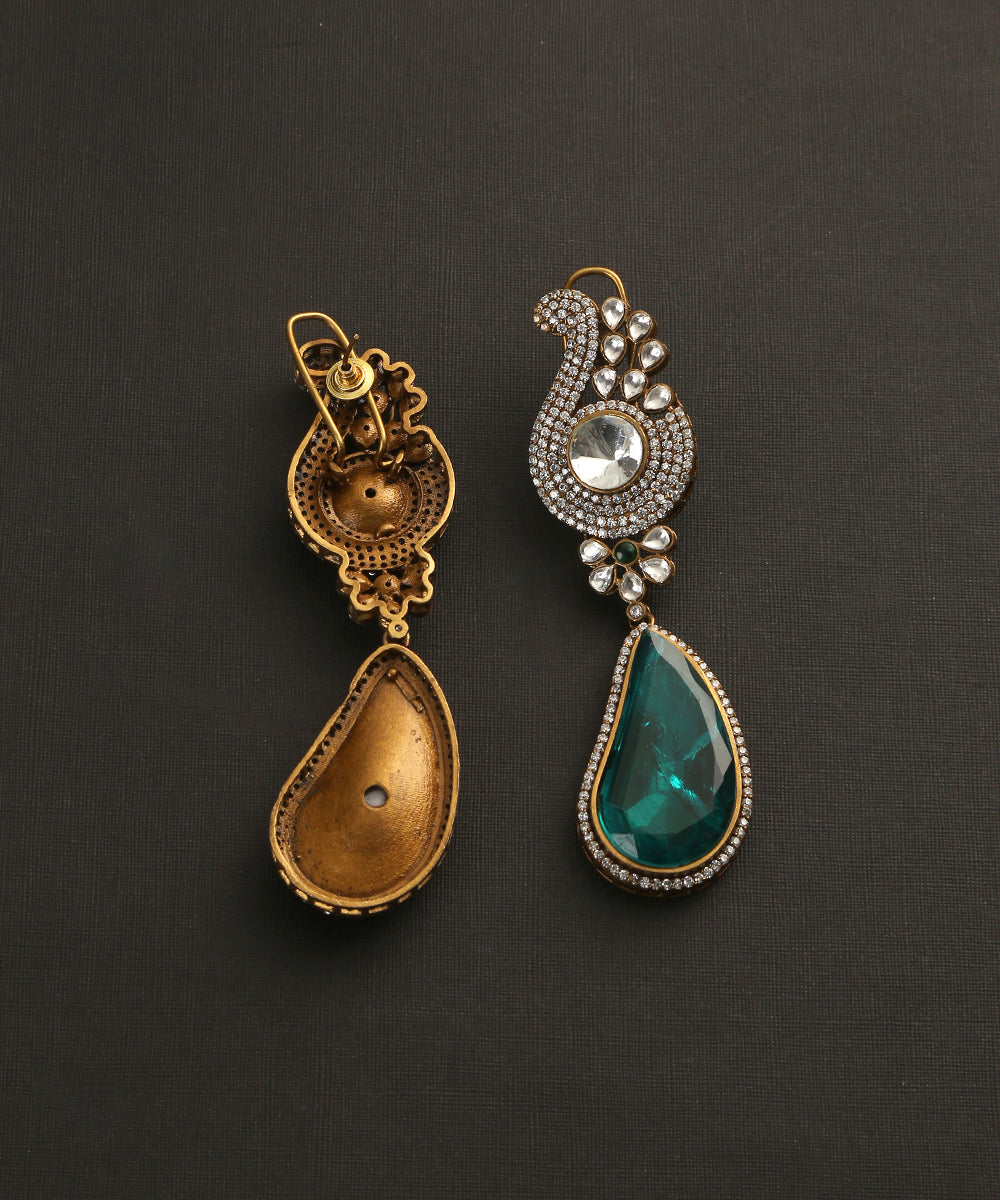 Yalina_Handcrafted_Earrings_With_Green_Semi_Precious_Stones_WeaverStory_03