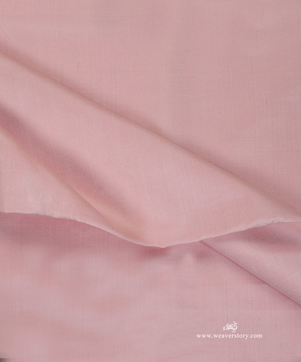 Powder_Pink_Handloom_Pure_Mushroo_Silk_Banarasi_Fabric_WeaverStory_04