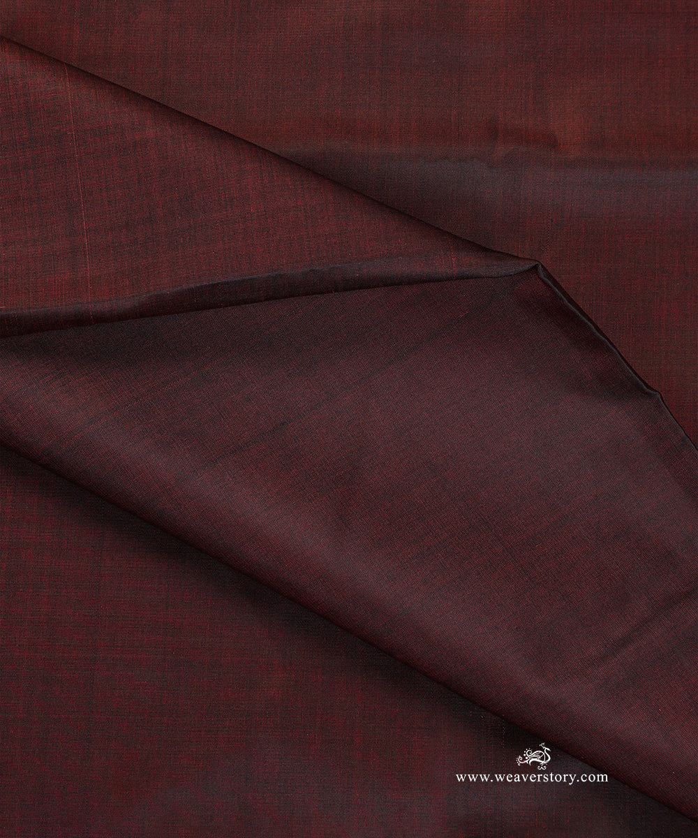 Handloom_Maroon_And_Black_Dual_Tone_Pure_Mushroo_Silk_Banarasi_Fabric_WeaverStory_04