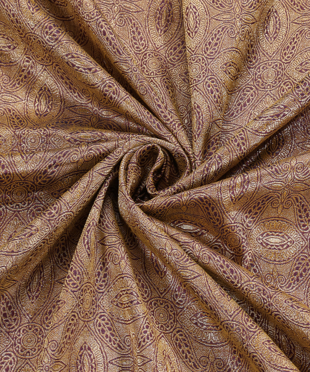 Mauve_Handloom_Soft_Kimkhab_Pure_Katan_Silk_Banarasi_Fabric_With_Tested_Zari_WeaverStory_05