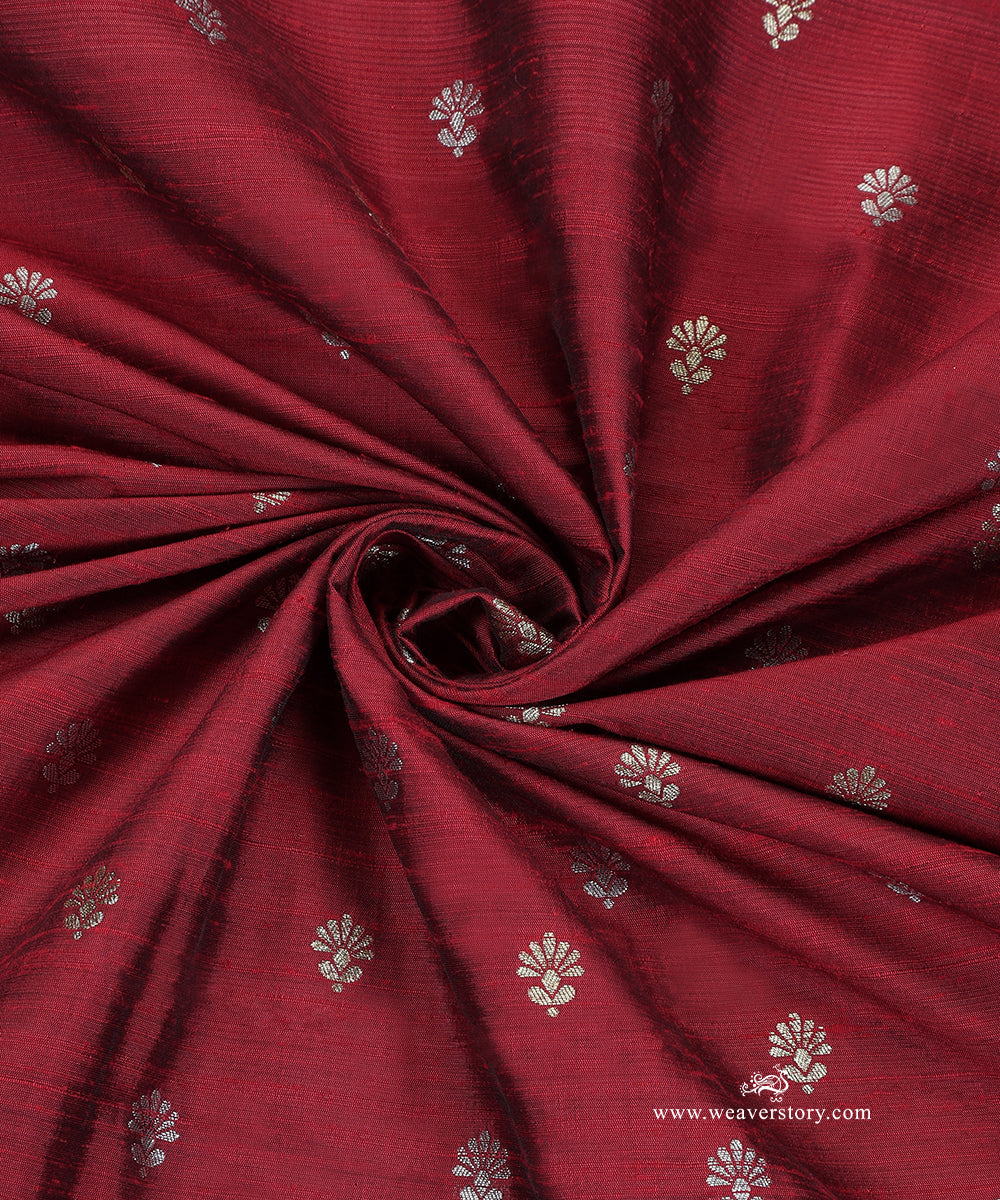 Maroon_Handloom_Pure_Raw_Silk_Banarasi_Fabric_With_Small_Gold_And_Silver_Zari_Booti_WeaverStory_05