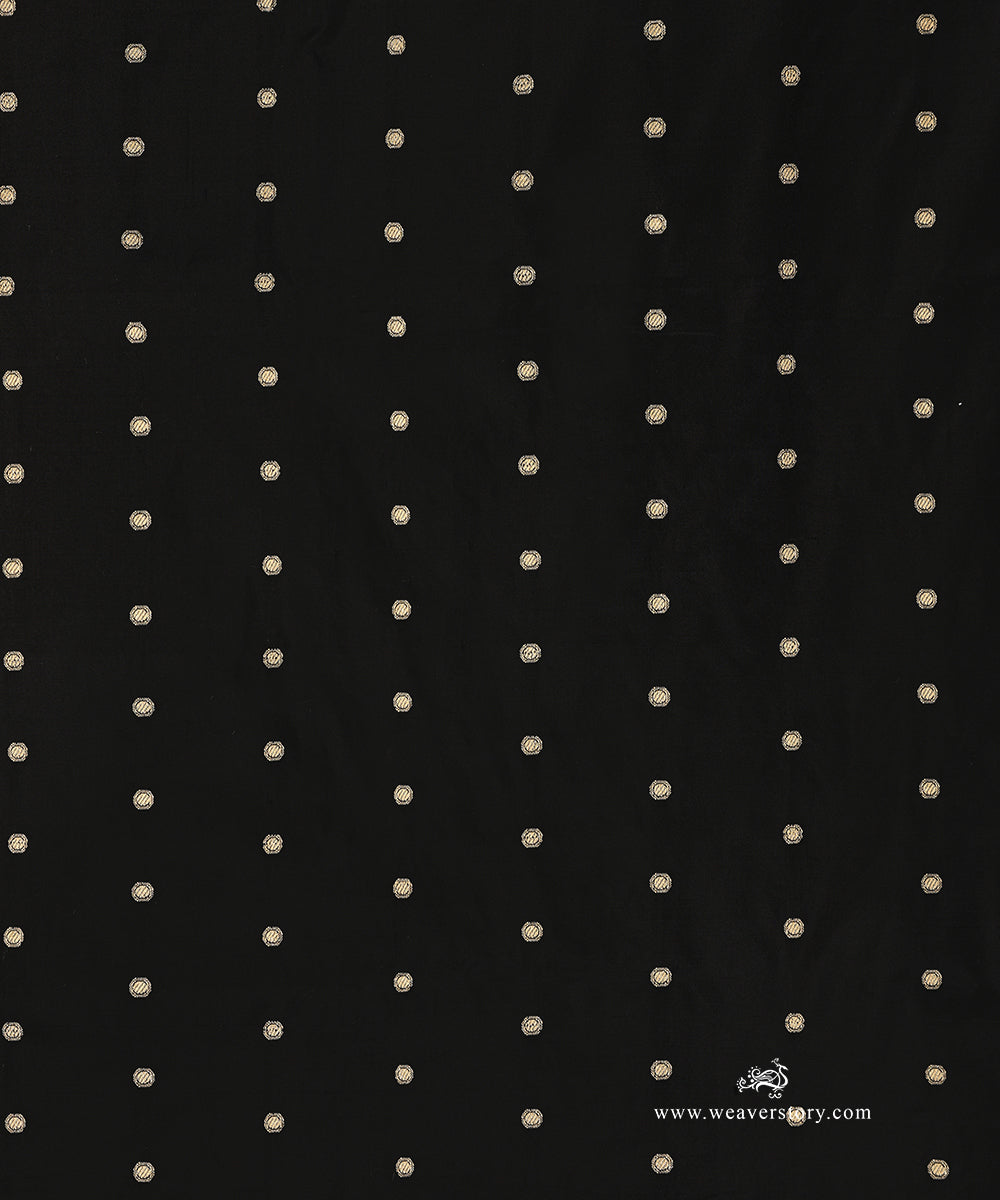 Black_Handloom_Pure_Katan_Silk_Banarasi_Fabric_With_Cutwork_Booti_WeaverStory_02