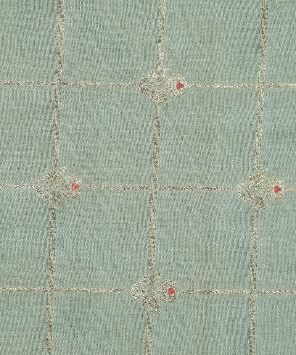 Pastel_Pistachio_Green_Handloom_Pure_Moonga_Silk_Banarasi_Fabric_With_Cutwork_Sona_Rupa_Booti_WeaverStory_03