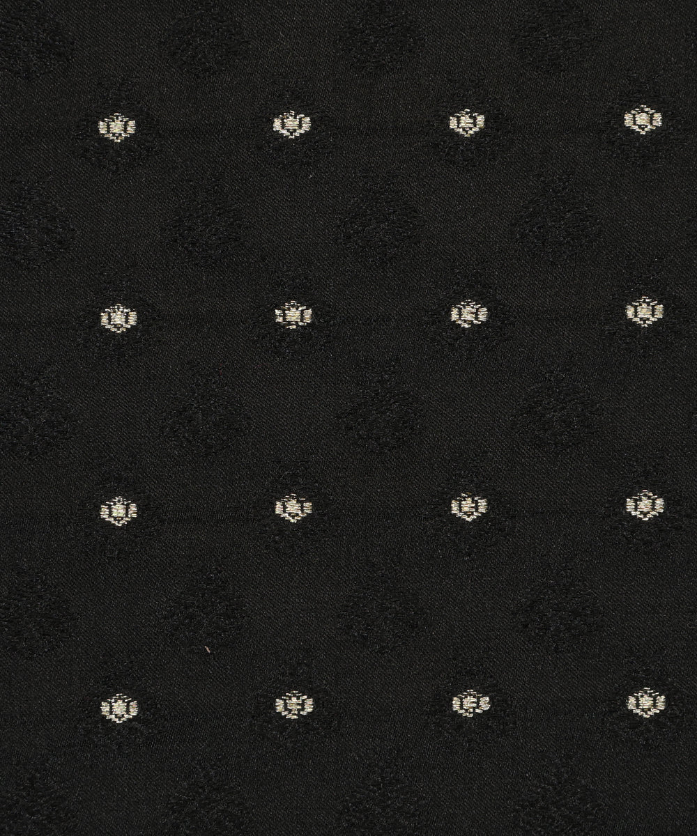Handloom_Black_Pure_Katan_Silk_Tanchoi_Banarasi_Fabric_With_Reshma_Booti_WeaverStory_03