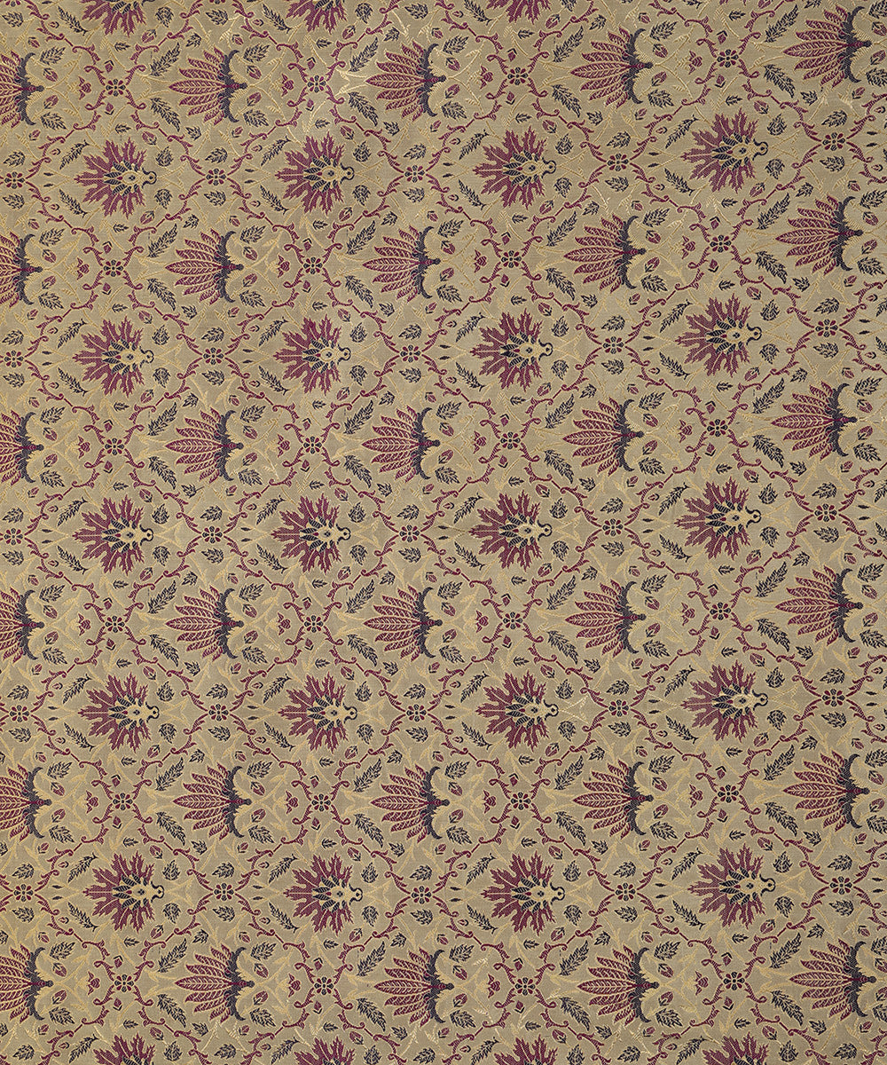 Handloom_Grey_Pure_Katan_Silk_Jamawar_Banarasi_Fabric_WeaverStory_02