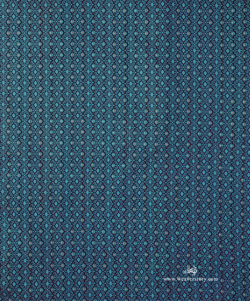 Blue_Handloom_Tanchoi_Pure_Katan_Silk_Banarasi_Fabric_WeaverStory_02