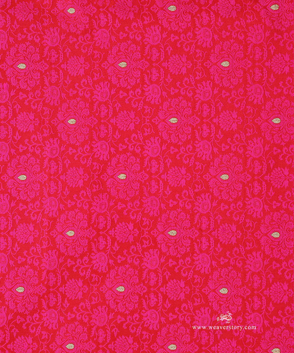 Magenta_Handloom_Pure_Katan_Silk_Tanchoi_Banarasi_Fabric_With_Zari_Booti_WeaverStory_03