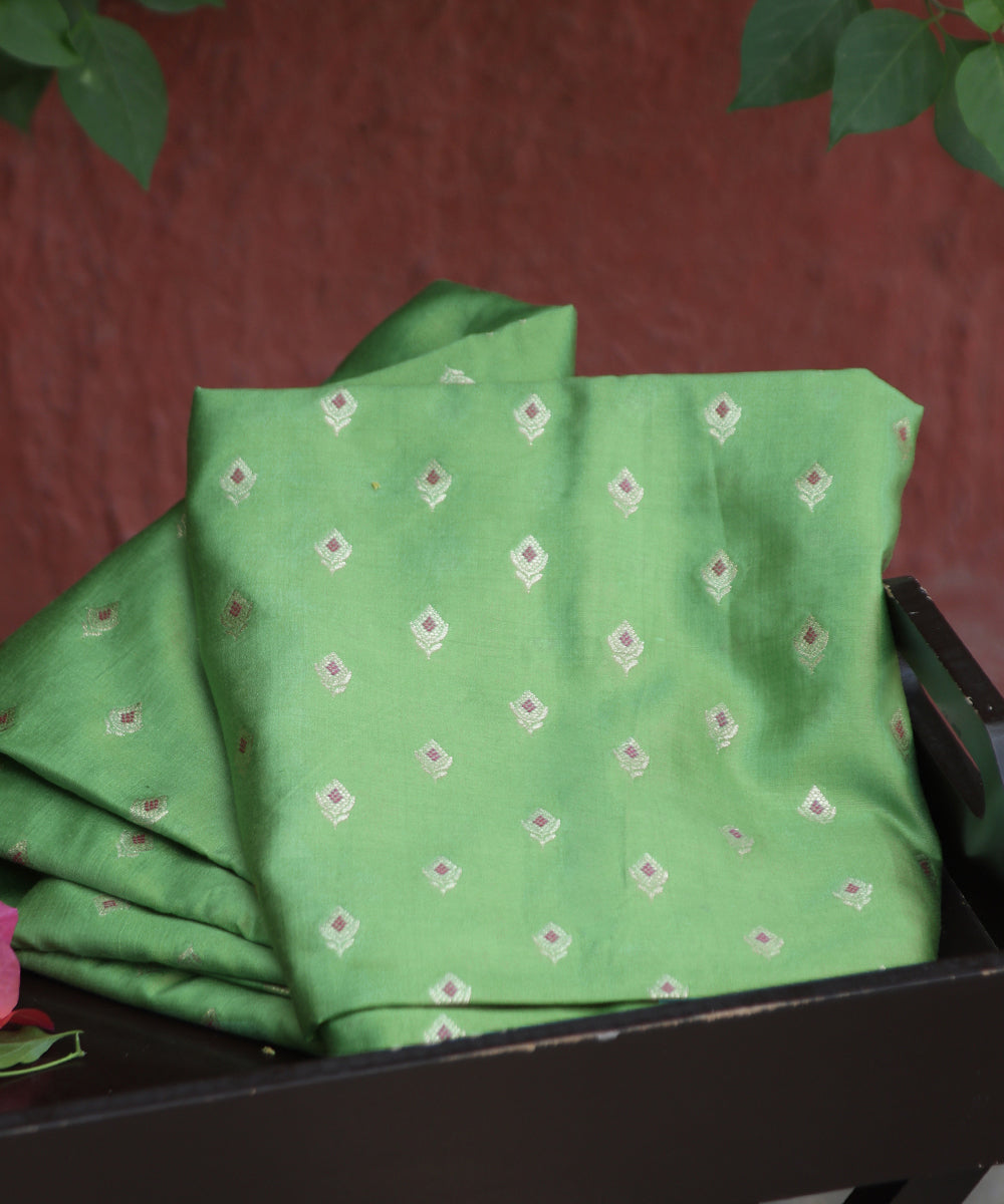 Light_Green_Handloom_Pure_Mulberry_Silk_Banarasi_Fabric_With_Meenakari_Booti_WeaverStory_01