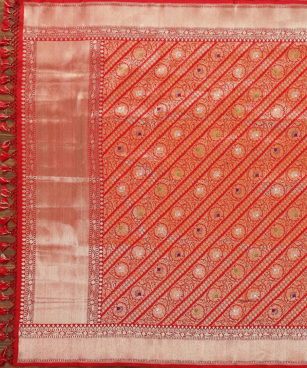 Handloom_Red_Banarasi_Kimkhab_Dupatta_with_Aada_Bel_WeaverStory_02