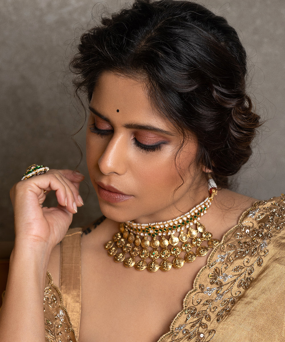 Sai_Tamhankar_In_Mastani_Handloom_Gold_Tissue_Blouse_With_Skirt_And_Tissue_Dupatta_WeaverStory03