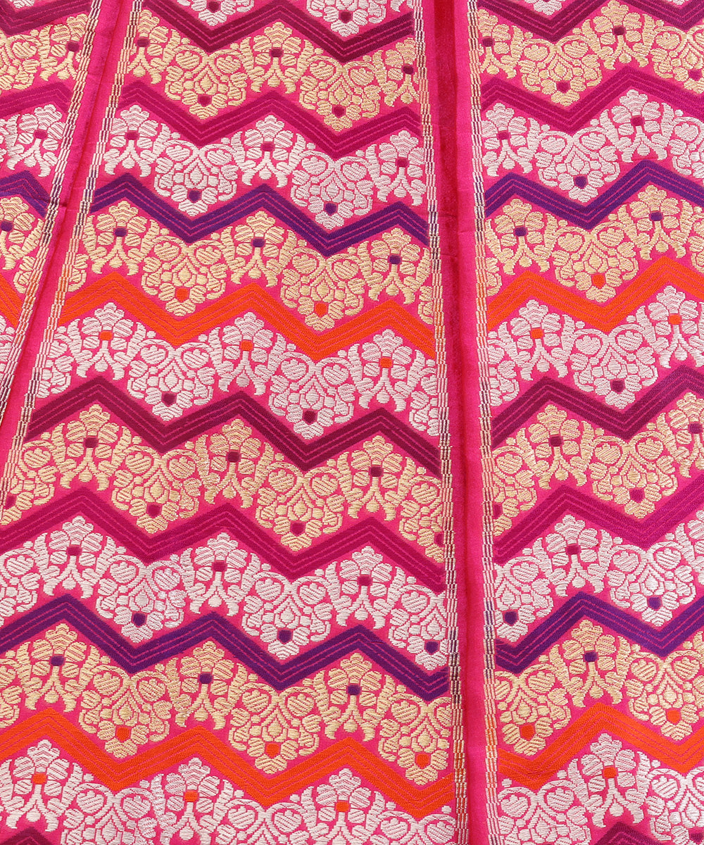 Pink_Pure_Katan_Silk_Handloom_Kadhwa_Banarasi_Lehenga_With_Meenakari_Chevron_Weaving_WeaverStory_04