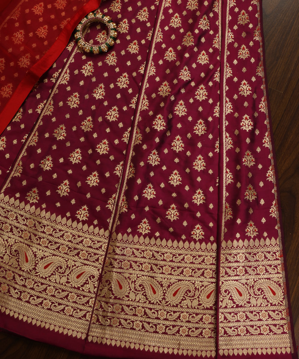 Handloom_Purple_Pure_Katan_Silk_Banarasi_Lehenga_With_Meenakari_Booti_WeaverStory_01
