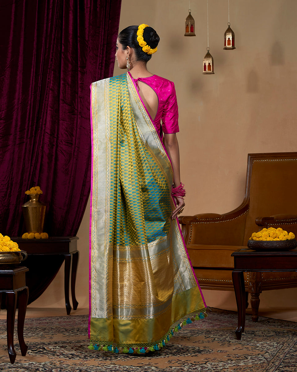 Light Green Handloom Pure Katan Silk Tanchoi Banarasi Saree With Teal Leaf Motifs