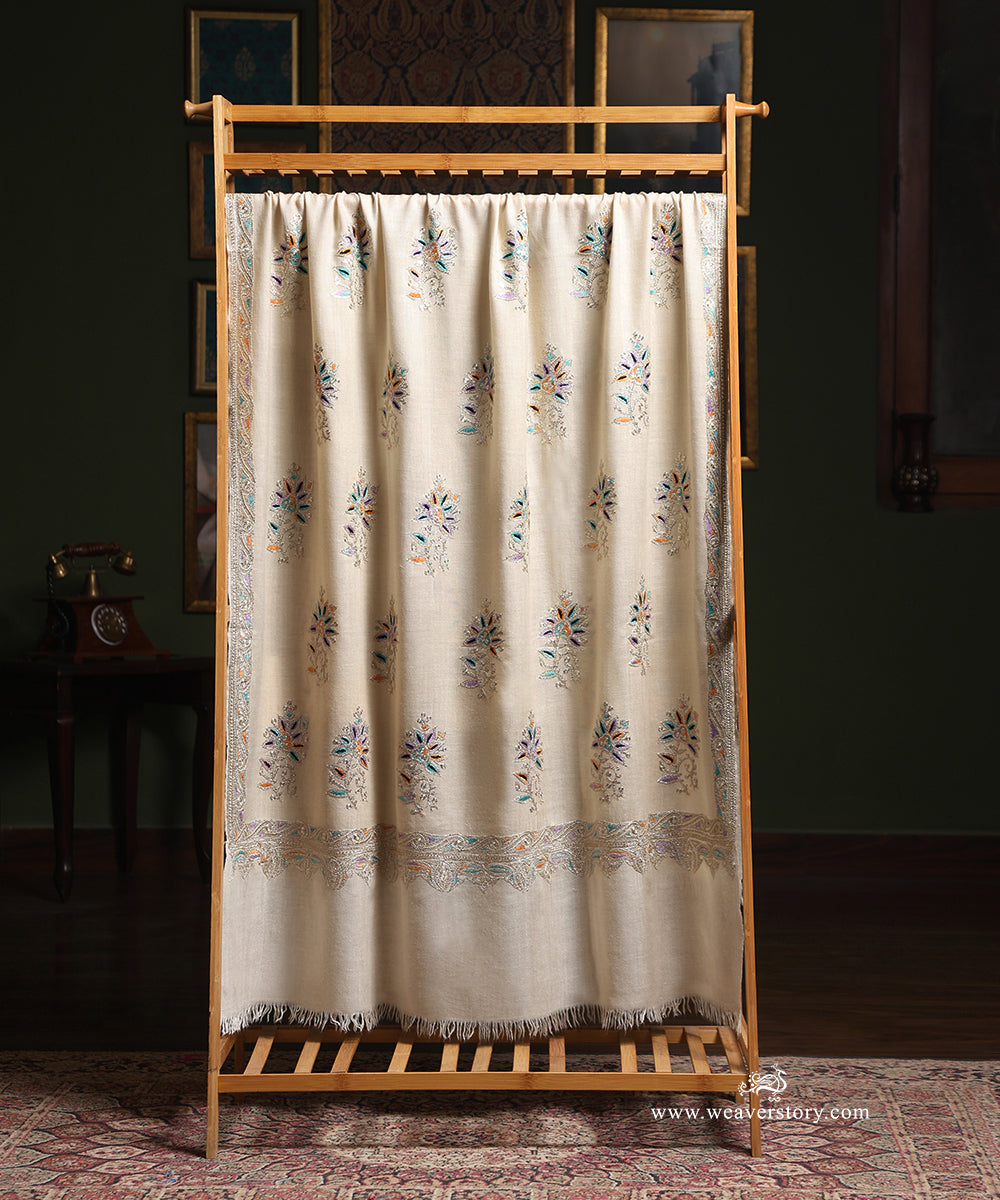 Off-White_Pure_Pashmina_Shawl_With_Tilla_Resham_Needlework_WeaverStory_02