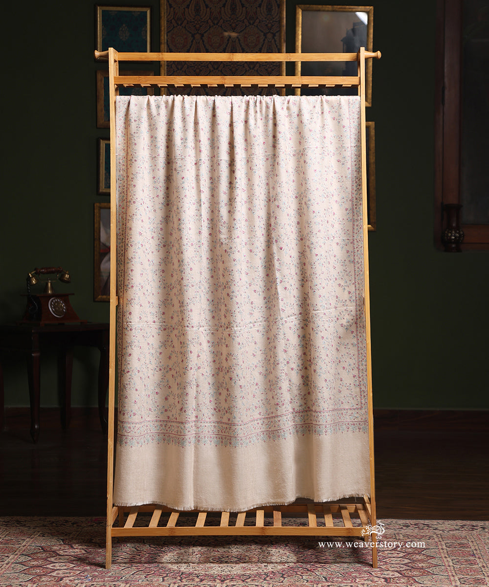 Beige_Pure_Pashmina_Shawl_With_Soznikari_Jaal_WeaverStory_02