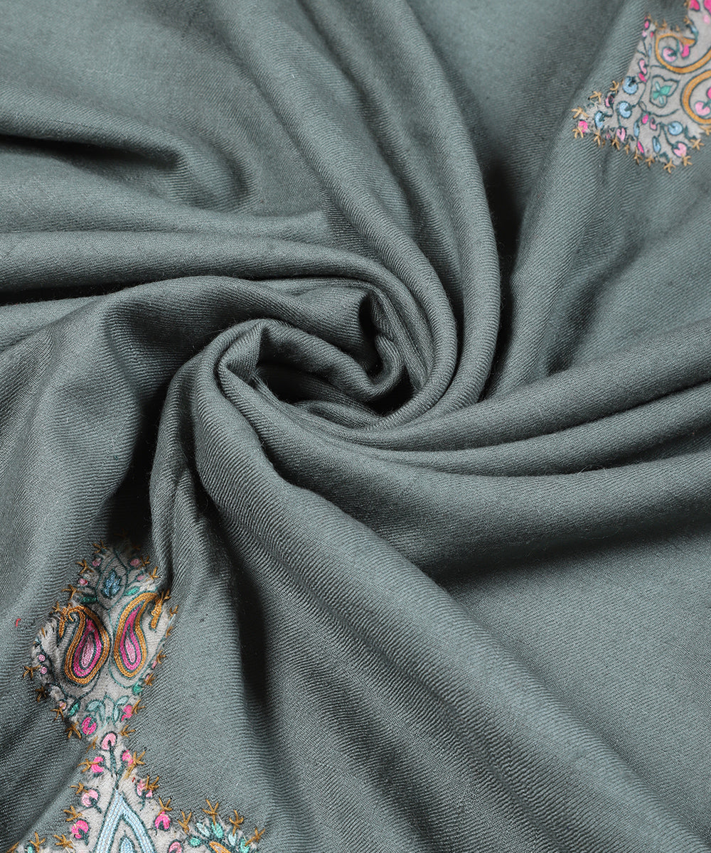 Gray_Handloom_Pashmina_Kalamkari_Shawl_WeaverStory_04