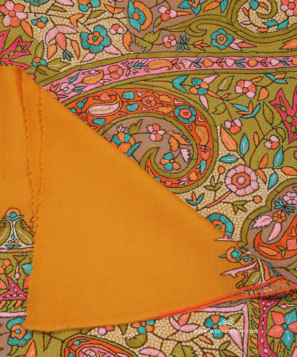 Yellow_Pure_Pashmina_Shawl_With_Paper_Mache_Ring_Work_WeaverStory_05