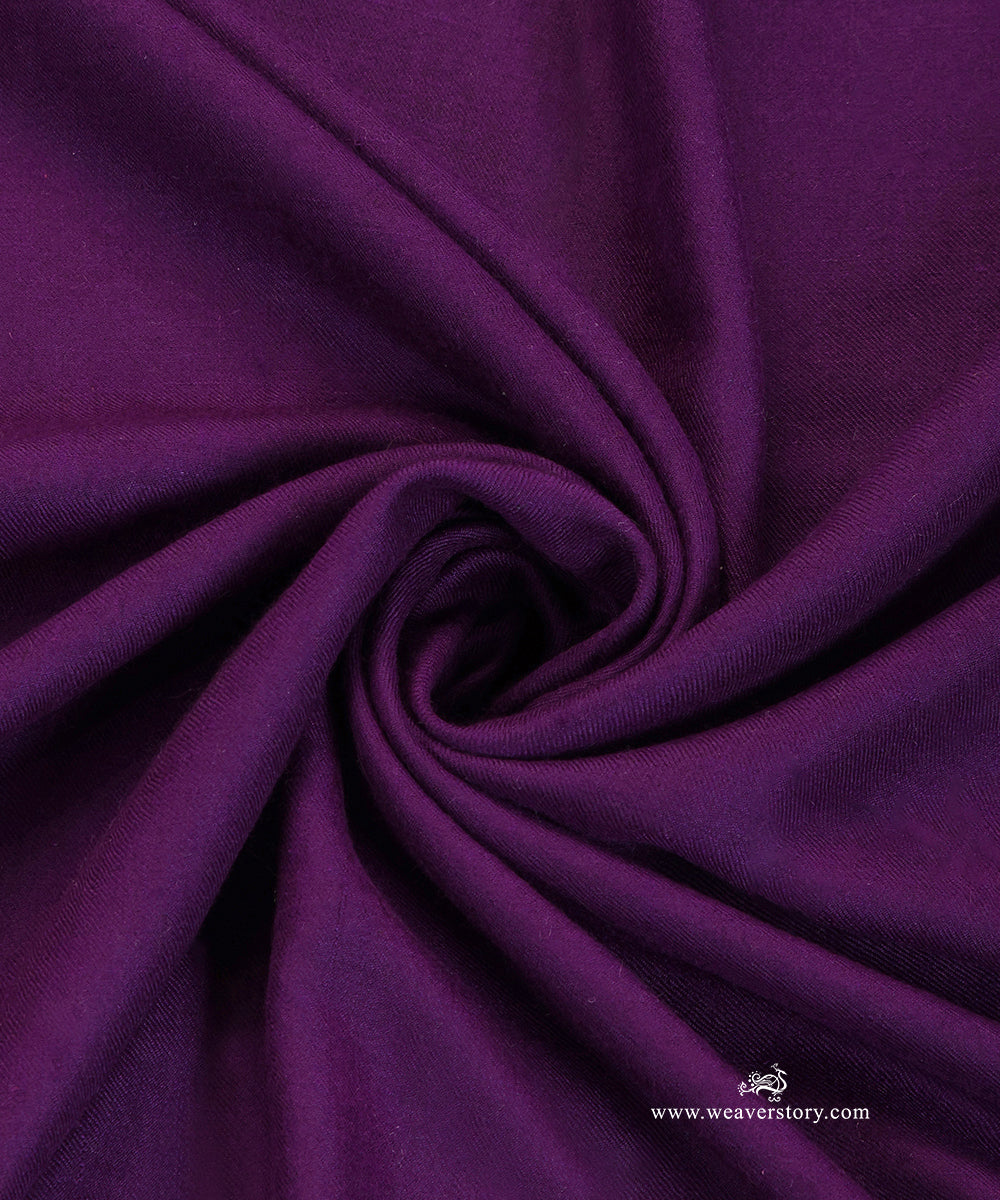 Purple_Pure_Pashmina_Shawl_With_Sozini_Border_WeaverStory_06