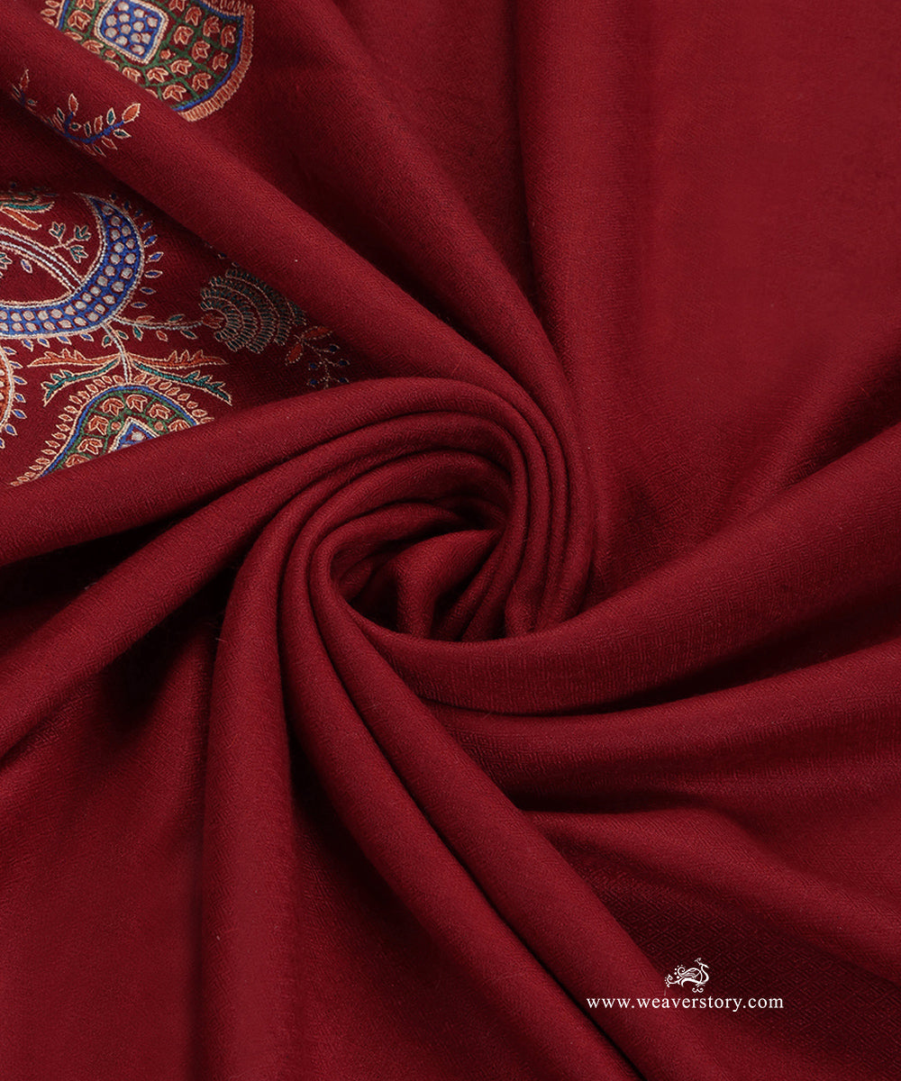Red_Pure_Pashmina_Shawl_With_Border_On_Palla_WeaverStory_06