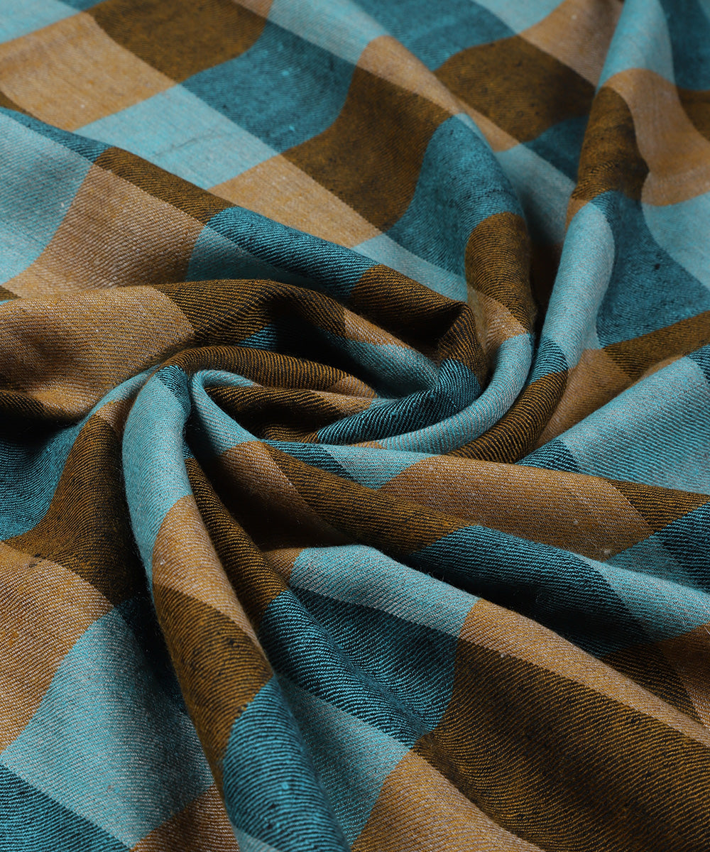 Multicoloured_Handwoven_Pure_Pashmina_Shawl_With_Chekered_Ikat_Weaving_WeaverStory_04