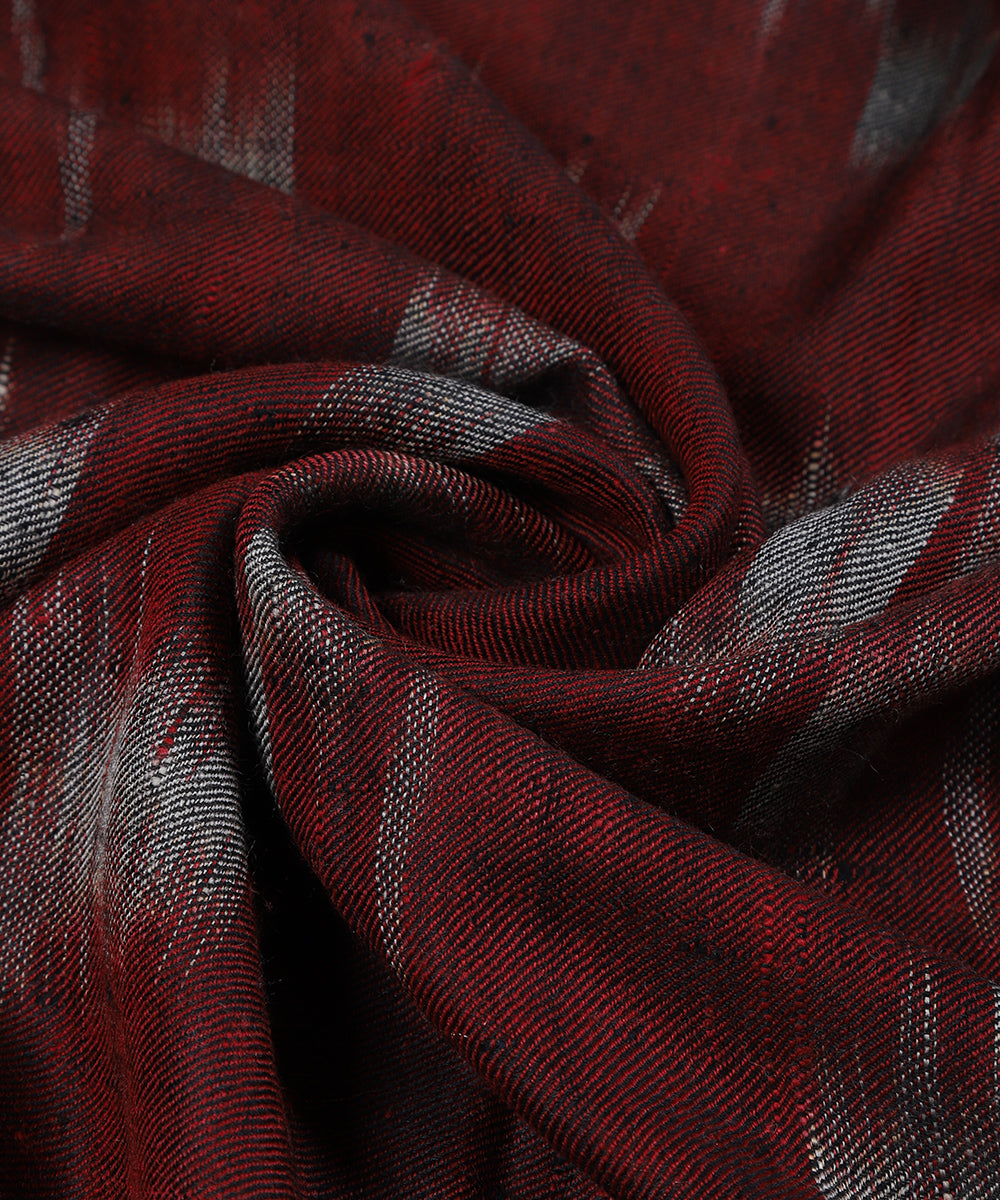 Maroon_Handwoven_Pure_Pashmina_Handspun_Stole_With_Ikat_Weaving_WeaverStory_04