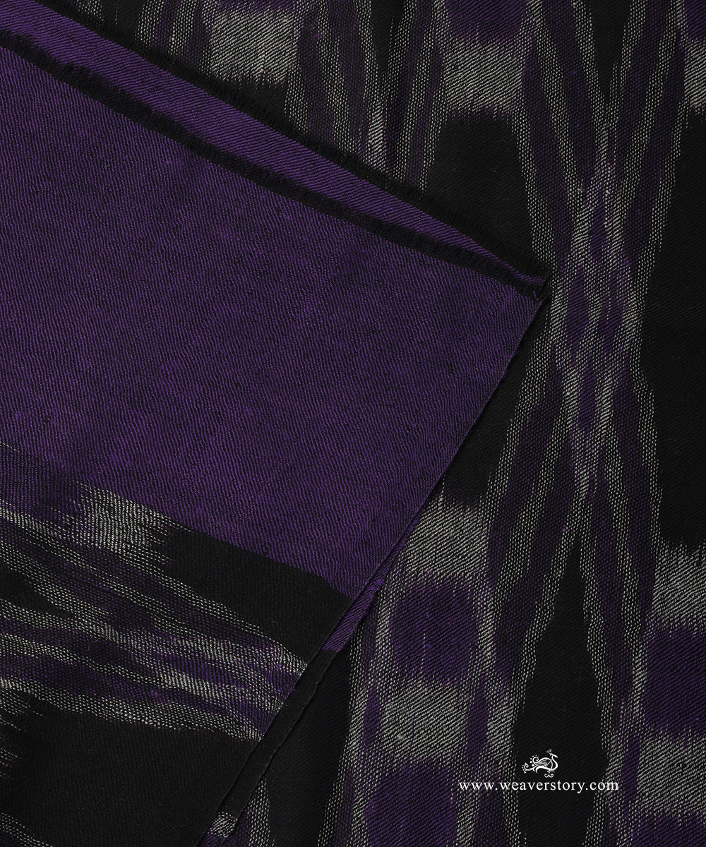 Blue_Handwoven_Ikat_Design_Chak_Stripe_Pure_Pashmina_Stole_WeaverStory_04