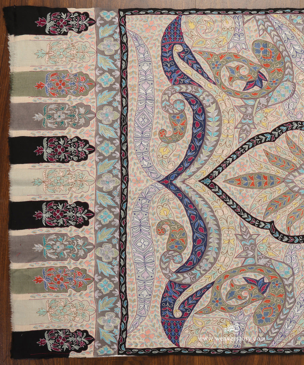 Beige_Handwoven_Kalamkari_Handwork_Pure_Pashmina_Stole_WeaverStory_02