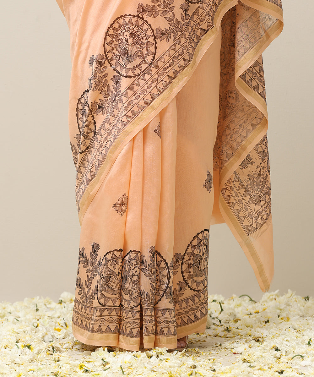 Handloom_Light_Peach_Chanderi_Handpainted_Madhubani_Saree_With_Black_Fish_Motifs_WeaverStory_04